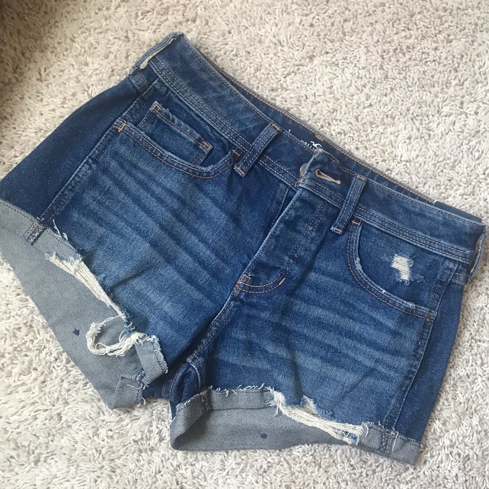 NWT Hollister Low-Rise Boyfriend Shorts